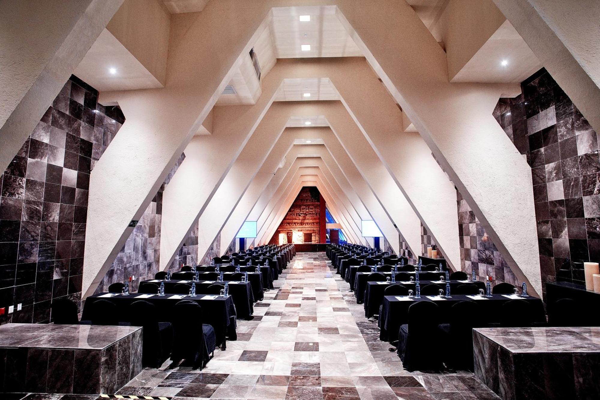 The Pyramid Cancun By Oasis Exterior photo The Chamber of the National Assembly