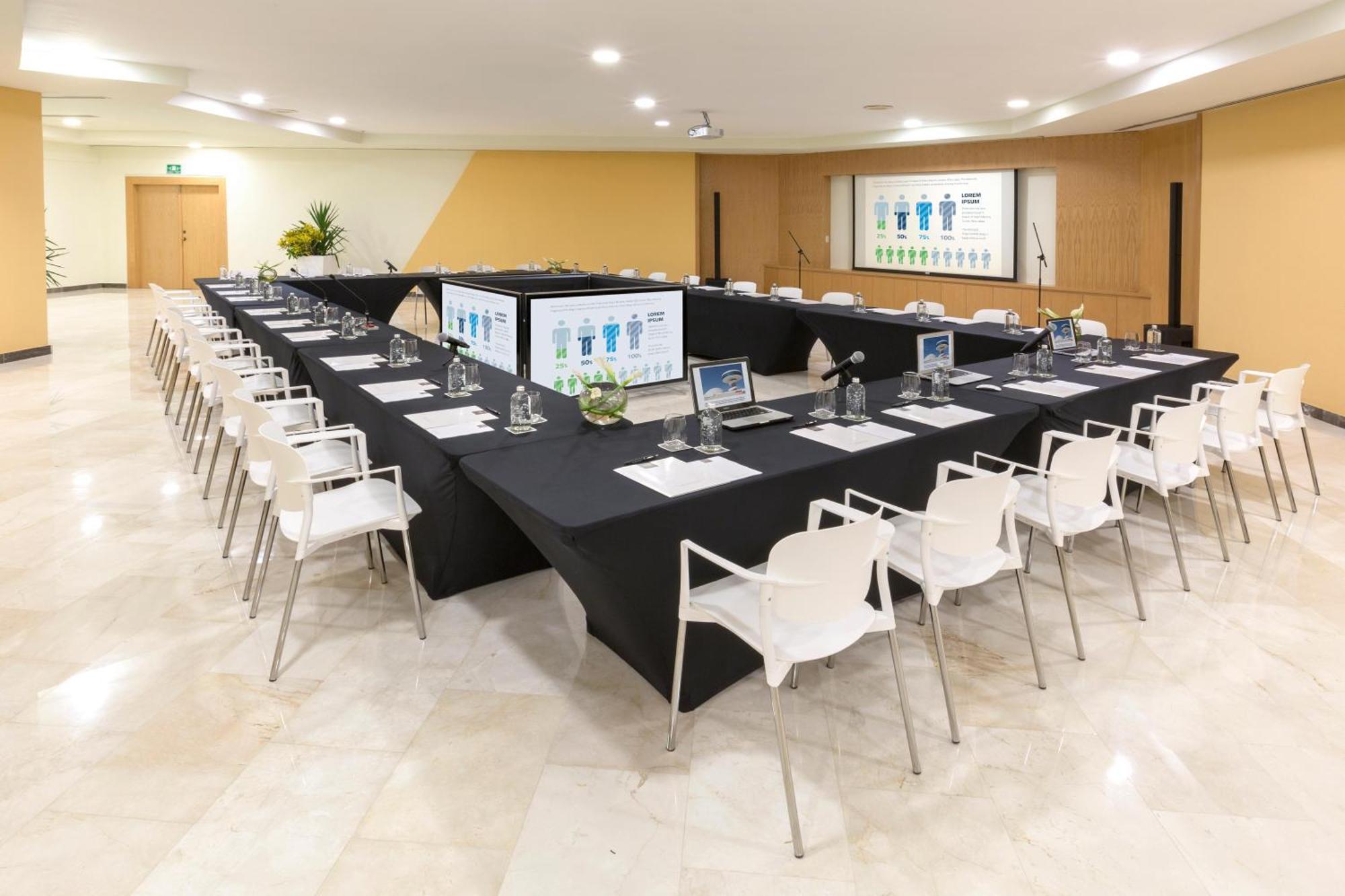 The Pyramid Cancun By Oasis Exterior photo Meeting room