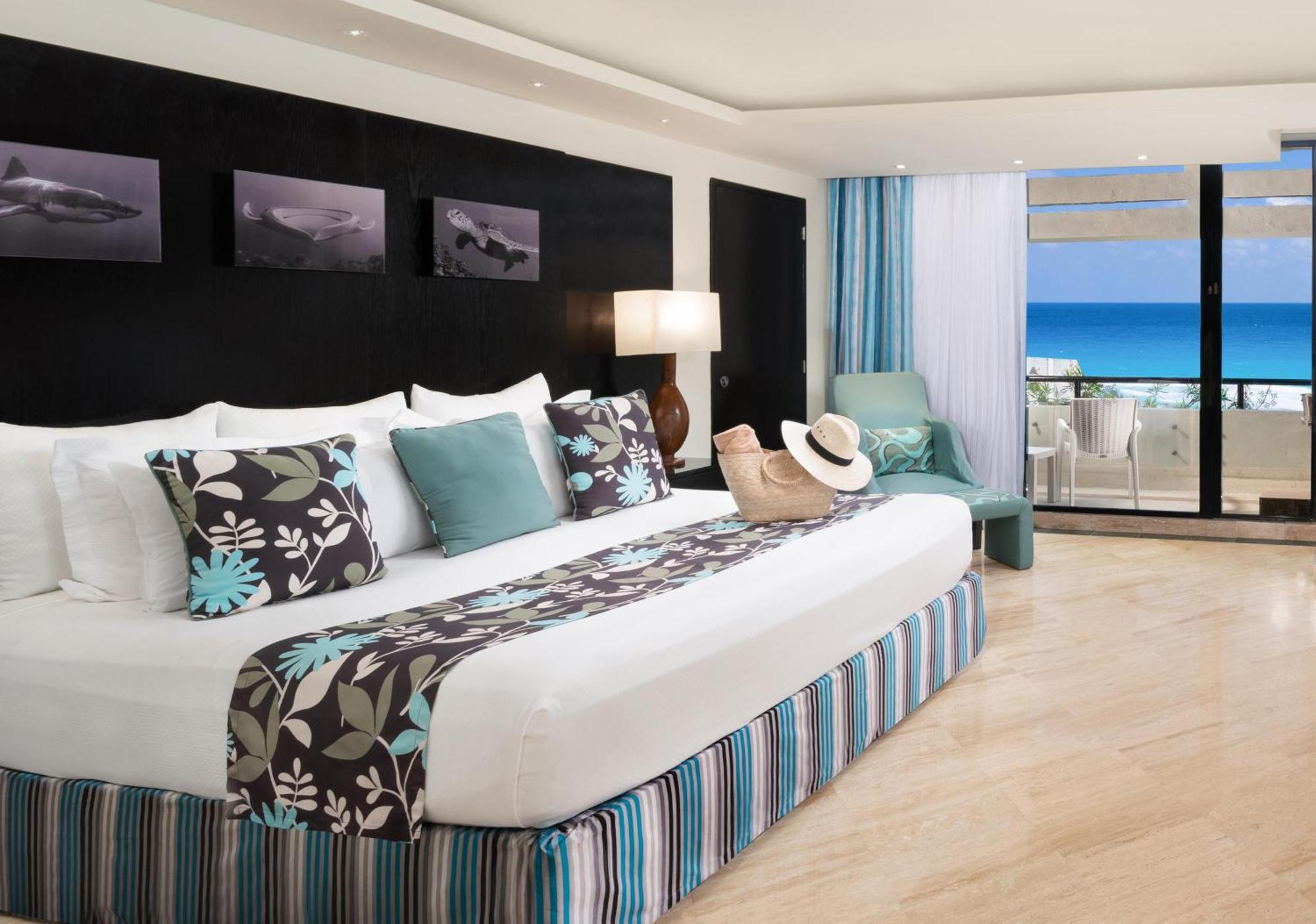 The Pyramid Cancun By Oasis Exterior photo Junior Suite